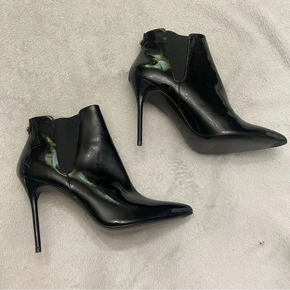 Stuart Weitzman stuart weitzman